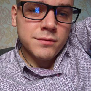 Model - Quietcody Hot