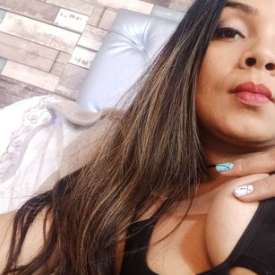 Model - MartiinaGarcia natural