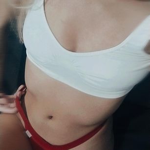 Model - Lolla Liz dirtytalk