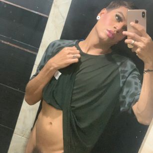 Model - TaylorQueenSex bigcock