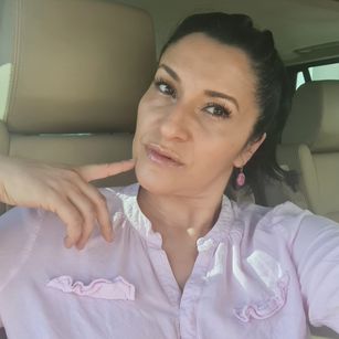 Model - AishaHazell domination