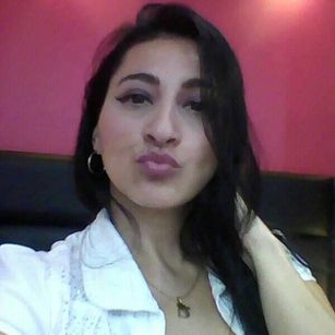 Model - Karinahotx sexo