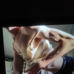 Model - how_to_cook_polenta feet