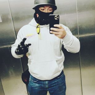 Model - LittleBig jerkoff