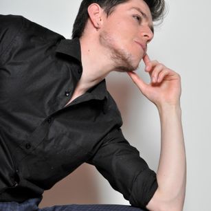 Model - Luca Dick dominant