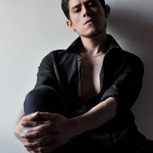 Model - Luca Dick Hot