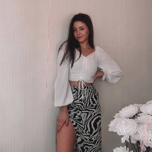 Model - DashaPink striptease