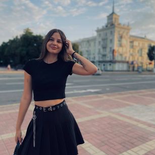 Model - Amore longlegs