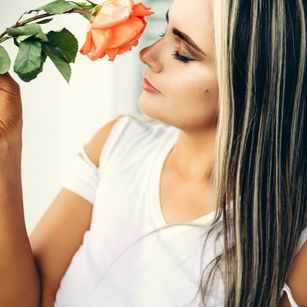 Model - ZOE BUNNY cum