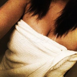 Model - IamBeautyBoss Hot