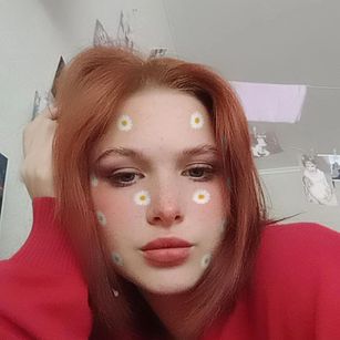 Model - Elisabeth Bryant feet