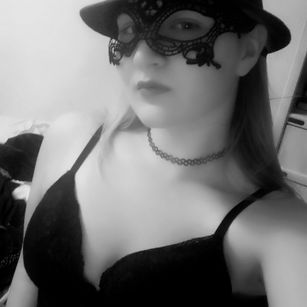 Model - Mika culture