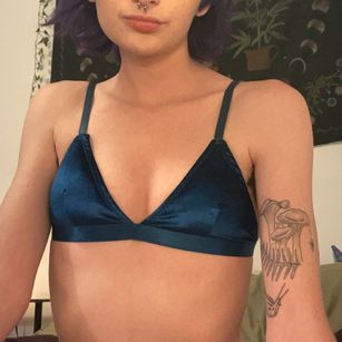 Model - Bella May teen