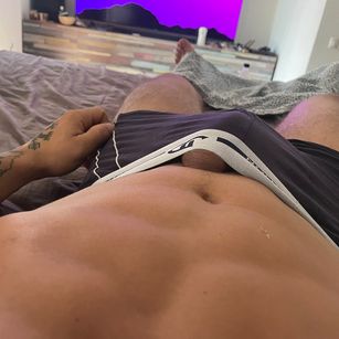 Model - andres_topali feet