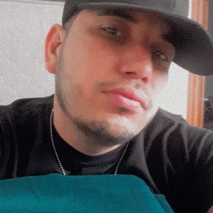 Model - Aldo_abrahann aceite