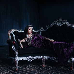 Model - Aleera findom