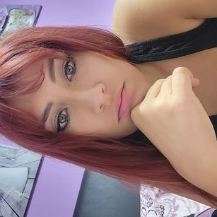 Model - Lyinda Ochiverzi