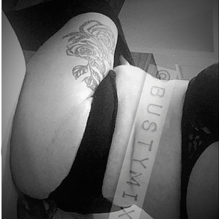 Model - Bustymix82 curvy