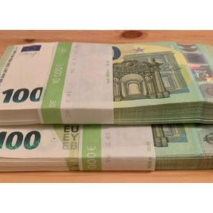 Model - lawebema Findominatrix