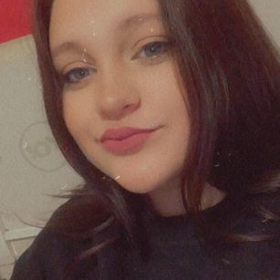 Model - Emily_Mills natural