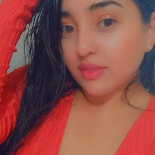 Model - Bella Dune Ebony