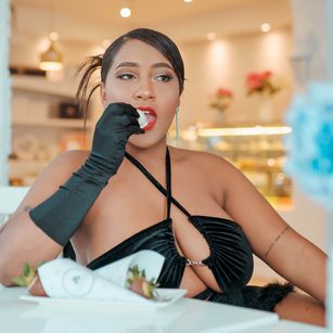 Model - StaceyGraves anal