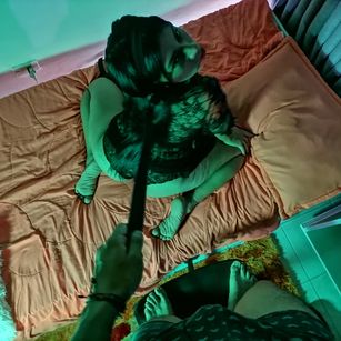 Model - Chriseiffel embarazada