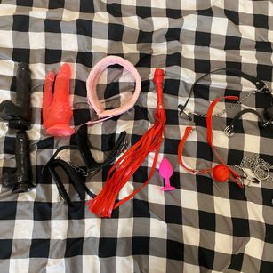 Model - santyLisa pussy