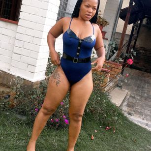 Model - SATIVAH striptease