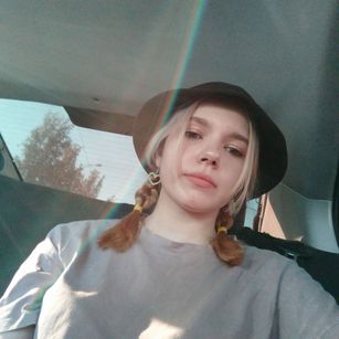 Model - Roxi  Jess teen