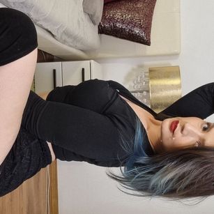 Model - AnaHathor femdom