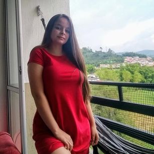 Model - Violette Keys dildo