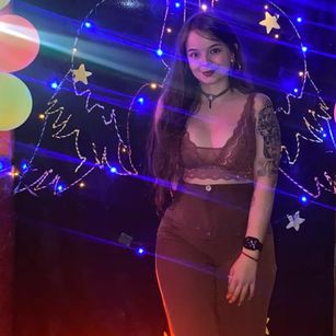 Model - Violette Keys heels