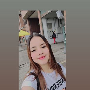 Model - MiaCarolina joi