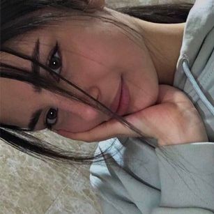 Model - NikoleCandy brunett