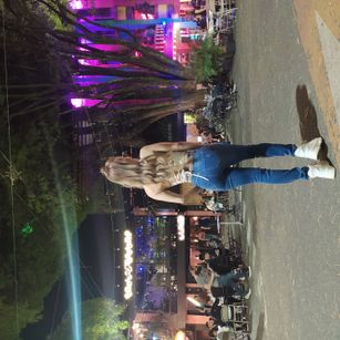 Model - Lau Blessd thin