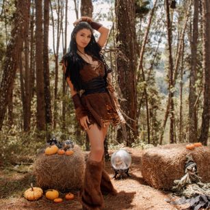 Model - AlisonSantamaria toys