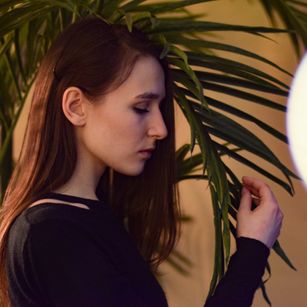 Model - SofiaCupper footfetish