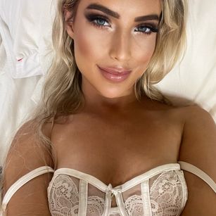 Model - Missy_matrix blowjob