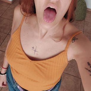 Model - Helen and the wolfxx ass