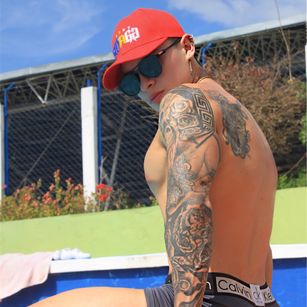 Model - Adam_Collins athletic