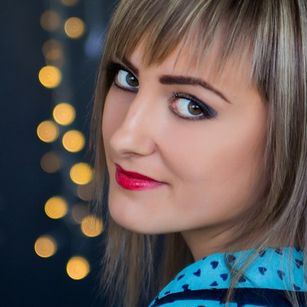 Model - Sexy Blonde stockings