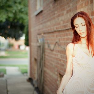 Model - Scarlet Essex legs