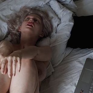 Model - Hairy_Coraline oil