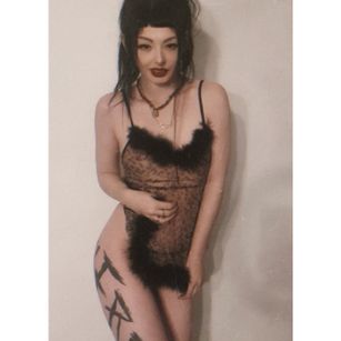 Model - Twisted Lily fetish