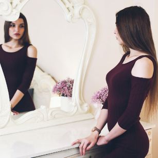 Model - Saracutie new