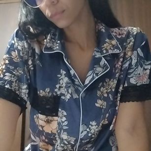 Model - Raquel Cruz skinny