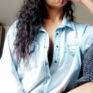 Model - Raquel Cruz latina