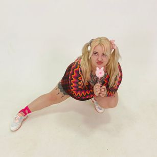 Model - Kate_Jen stockings