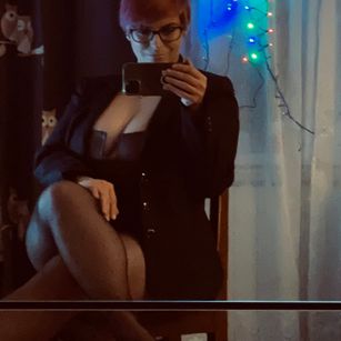 Model - IamMiky Makeup